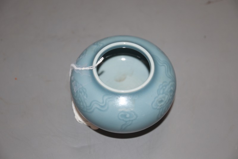 A Chinese clare de lune blue glazed waterpot, height 6cm